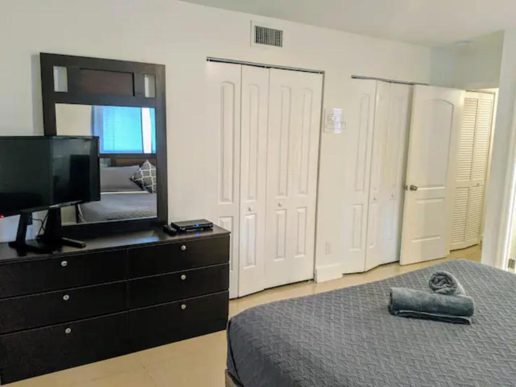 A4 - Endless Summer Rentals - Downtown Apartment Near Park, Ports, And Beach 劳德代尔堡 外观 照片